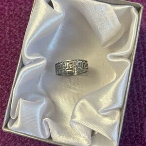 New in Box Unisex Stainless Steel Greek Key Ring, Size 8